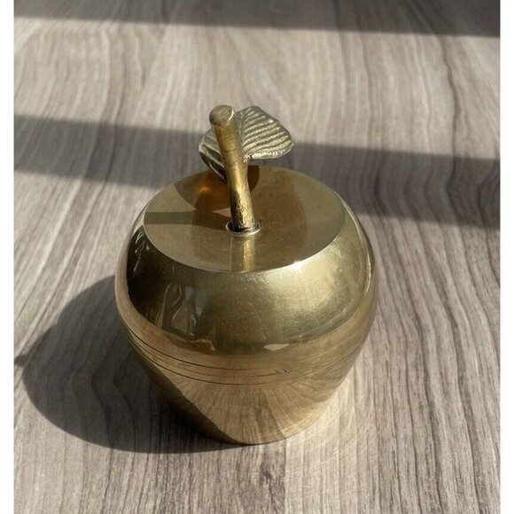 Vintage Brass Apple Shaped Bell With Leaf And Stem - Picture 6 of 12